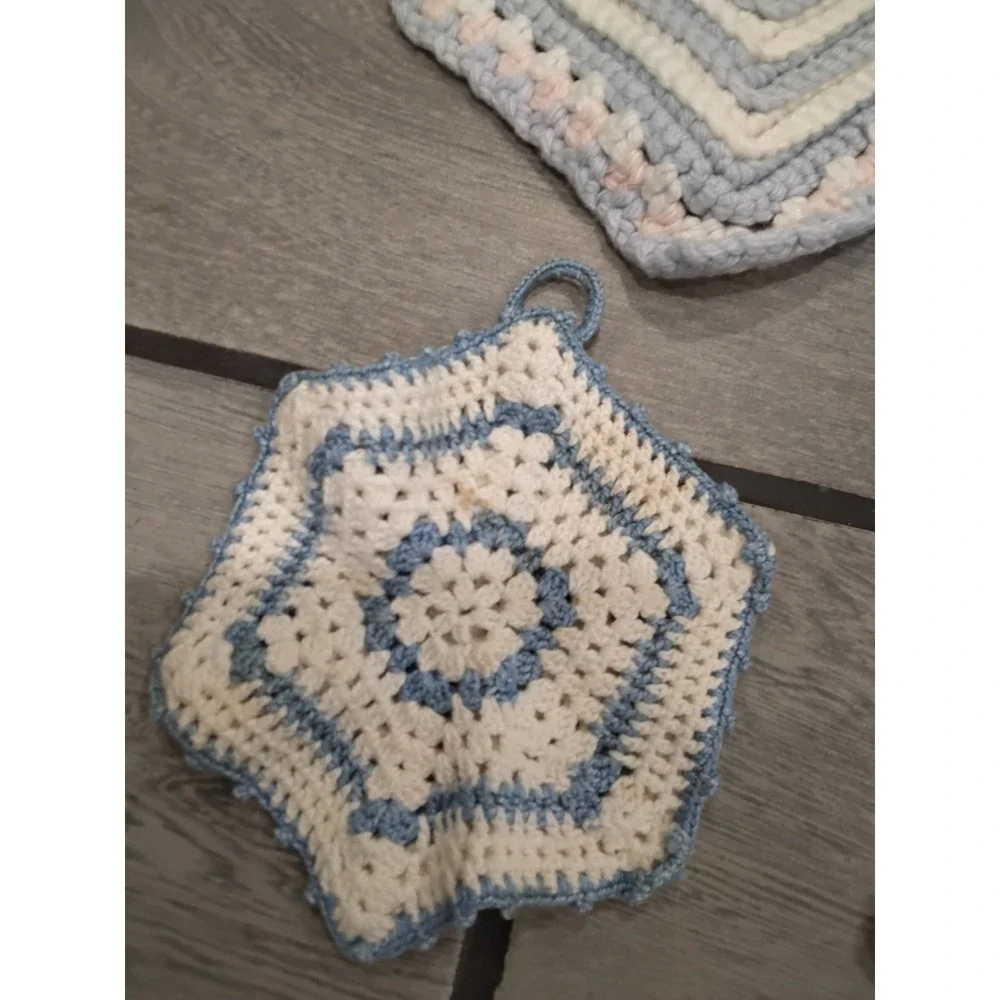 Vintage Handmade Crochet Pot Holders Set of 4 Floral Chevron Cottagecore Kitchen